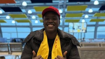 مشجع السنغال الشهير ساليوا نداي يصل طنجة لدعم الأسود أمام مصر مشجع السنغال الشهير ساليوا نداي يصل طنجة لدعم الأسود أمام مصر