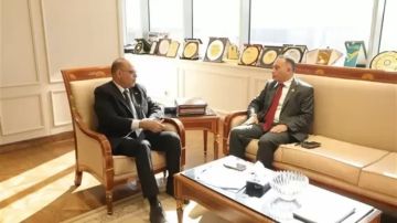 وزير العمل يستقبل ممثل الكنيسة الإنجيلية لبحث عدد من القضايا ذات الاهتمام المشترك