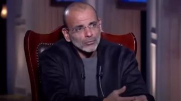 أيمن بهجت قمر يعلق على فيديو لقاء سويدان وإصابتها بالعصب السابع