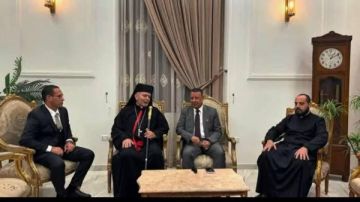 الأنبا بولا يستقبل عضو مجلس النواب عن الدائرة الأولى بالإسماعيلية للتهنئة بعيد الميلاد الأنبا بولا يستقبل عضو مجلس النواب عن الدائرة الأولى بالإسماعيلية للتهنئة بعيد الميلاد