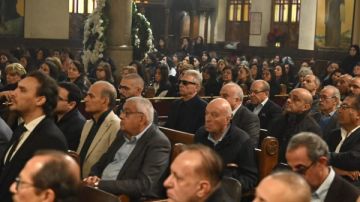 الوداع الأخير .. تشييع جثمان المفكر مراد وهبة وسط حضور عدد من الشخصيات العامة صور الوداع الأخير .. تشييع جثمان المفكر مراد وهبة وسط حضور عدد من الشخصيات العامة صور