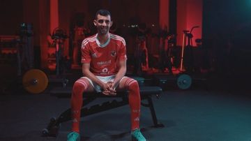 يوسف بلعمري: أتطلع لحصد البطولات مع الأهلي وإسعاد الجماهير