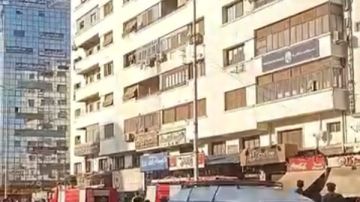 شاهد.. الحماية المدنية بالغربية تخمد نيران حريق شقة سكنية بطنطا شاهد.. الحماية المدنية بالغربية تخمد نيران حريق شقة سكنية بطنطا