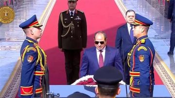 الرئيس السيسي يضع إكليلا من الزهور على النصب التذكاري لشهداء الشرطة بث مباشر