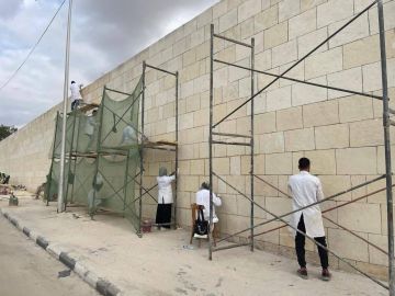 جدل في مصر بسبب تشويه معلم تاريخي.. والآثار ترد ببيان رسمي جدل في مصر بسبب تشويه معلم تاريخي.. والآثار ترد ببيان رسمي