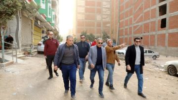 محافظ الشرقية: حملة للنظافة ورفع الإشغالات والتعديات بمدينة الزقازيق صور