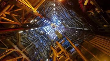 مصر تتفاوض مع إيني لتنفيذ وحدة معالجة في حقل ظهر بقيمة ملياري دولار