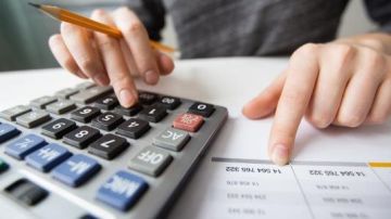 ننشر ملامح إجراءات الحكومة لخفض الديون والعجز بالموازنة العامة للدولة 2027 2026