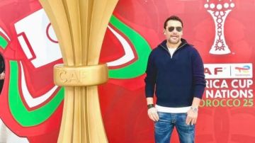 أحمد حسن يعبر عن سعادته بالمشاركة في أمم أفريقيا سفيرا للكاف ممثلا عن مصر