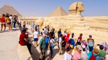 السياحة المصرية تحلق خارج الحسابات العالمية .. 19 مليون أجنبي ونمو يتجاوز المعدلات الدولية في 2025 السياحة المصرية تحلق خارج الحسابات العالمية .. 19 مليون أجنبي ونمو يتجاوز المعدلات الدولية في 2025