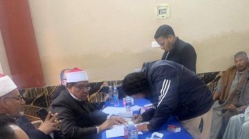 الصلح خير بين أبناء قرية منشية الحواصلية بالمنيا.. صور