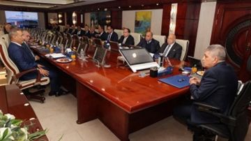 ربيع: إيرادات قناة السويس ترتفع 18.5 بالنصف الأول من العام المالي 2025-2026 ربيع: إيرادات قناة السويس ترتفع 18.5 بالنصف الأول من العام المالي 2025-2026