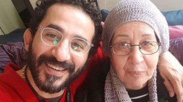 شقيقة أحمد حلمي تكشف عن تعرض والدتهما لوعكة صحية شقيقة أحمد حلمي تكشف عن تعرض والدتهما لوعكة صحية