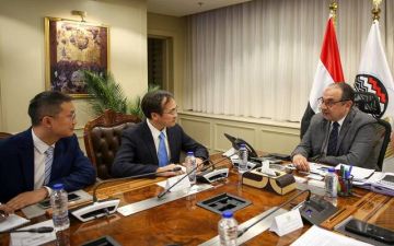 وزير مصري يبحث مع مجموعة شاندونج الصينية التعاون بصناعة المركبات الكهربائية
