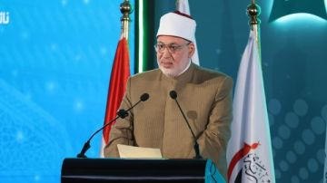 وكيل الأزهر: الإسلام رسخ كرامة الإنسان بالعمل وحارب الكسل والبطالة وكيل الأزهر: الإسلام رسخ كرامة الإنسان بالعمل وحارب الكسل والبطالة