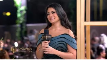 حفل Joy Awards.. أسماء جلال: وضعت هدفا لنفسي لعام 2026 بقضاء مزيد من الوقت مع أهلي وأصدقائي حفل Joy Awards.. أسماء جلال: وضعت هدفا لنفسي لعام 2026 بقضاء مزيد من الوقت مع أهلي وأصدقائي