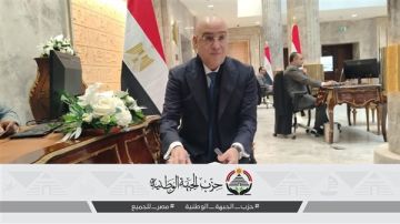 عقب استلام كارنية العضوية.. عاصم الجزار: حزب الجبهة الوطنية رقم فاعل بالبرلمان المقبل