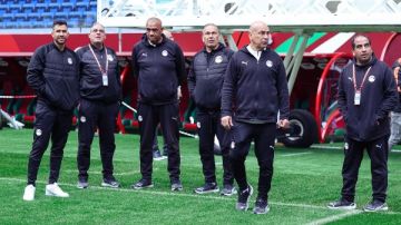 منتخب مصر يتفقد أرضية ملعب مباراة السنغال منتخب مصر يتفقد أرضية ملعب مباراة السنغال
