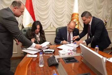 وزارة العمل توقع عقد إدارة وتشغيل لمراكز التدريب المهني ومنظومة الفحص المهني مع ابدأ إديو 