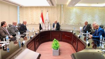 وزير التعليم يبحث مع مجموعة العربي تعزيز تطوير التعليم الفني وربط الطلاب بسوق العمل