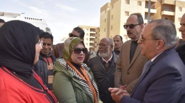 خلال جولته بسلام مصر.. محافظ بورسعيد يوجه بسرعة تشغيل الوحدة الصحية والمتابعة الأسبوعية خلال جولته بسلام مصر.. محافظ بورسعيد يوجه بسرعة تشغيل الوحدة الصحية والمتابعة الأسبوعية