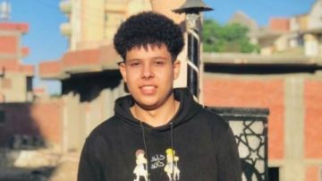 كان ابني وصاحبي والد ضحية غدر صديقه يروي لـ صدي البلد الساعات الأخيرة قبل خروجه في ليلة لم يعد بعدها كان ابني وصاحبي والد ضحية غدر صديقه يروي لـ صدي البلد الساعات الأخيرة قبل خروجه في ليلة لم يعد بعدها