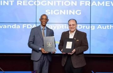 هيئة الدواء المصرية توقع الإطار التنفيذي لمذكرة التفاهم مع هيئة الغذاء والدواء الرواندية لتعزيز التعاون الدوائي هيئة الدواء المصرية توقع الإطار التنفيذي لمذكرة التفاهم مع هيئة الغذاء والدواء الرواندية لتعزيز التعاون الدوائي