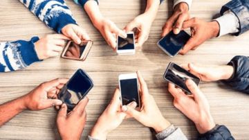اتصالات النواب: ندرس إصدار تشريع يضع ضوابطا لاستخدام السوشيال ميديا للأطفال