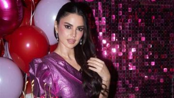 درة تحتفل بعيد ميلادها: أنا ممتنة لهذه الحياة.. وأستعد لموسم فني مزدحم درة تحتفل بعيد ميلادها: أنا ممتنة لهذه الحياة.. وأستعد لموسم فني مزدحم