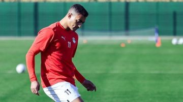 غضب مصطفى محمد بعد لقاء بنين.. كواليس معسكر الفراعنة رغم التأهل لربع النهائي غضب مصطفى محمد بعد لقاء بنين.. كواليس معسكر الفراعنة رغم التأهل لربع النهائي