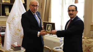 رئيس محكمة النقض يستقبل وفدا قضائيا عراقيا رفيع المستوى لبحث التعاون المشترك رئيس محكمة النقض يستقبل وفدا قضائيا عراقيا رفيع المستوى لبحث التعاون المشترك