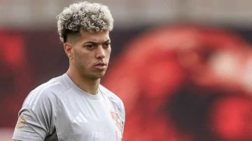 عدة أسباب.. كواليس تخلف إمام عاشور عن بعثة الأهلي المصري