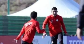 محمد حمدى يغادر مباراة مصر وبنين باكيا بسبب الإصابة وأحمد فتوح بديلا