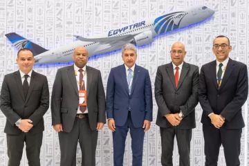 مصر للطيران تشارك في فعاليات معرض Fitur الدولي للسياحة والسفر بمدريد.. صور