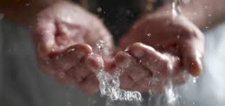 هل ترك المضمضة بعذر أو بدون يبطل الوضوء؟ ..الموقف الشرعي