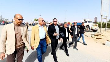 وزير الإسكان يتفقد أعمال تطوير ورفع كفاءة الطرق بعدد من المناطق الحيوية بـ حدائق أكتوبر وزير الإسكان يتفقد أعمال تطوير ورفع كفاءة الطرق بعدد من المناطق الحيوية بـ حدائق أكتوبر