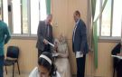 رئيس جامعة أسوان يتفقد امتحانات كلية الألسن.. صور