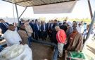 محافظ المركزي ووزير الزراعة يتفقدان مشروع دعم صغار المزارعين بأسوان