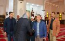 محافظ الإسماعيلية يؤدي شعائر صلاة الجمعة بمسجد مجمع الشهداء الإسلامي بحي ثالث مدينة الإسماعيلية