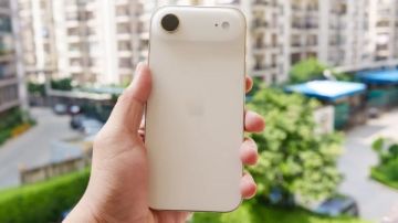تسريبات: آيفون Air 2 بتصميم أنحف وبطارية أكبر وكاميرا إضافية تسريبات: آيفون Air 2 بتصميم أنحف وبطارية أكبر وكاميرا إضافية