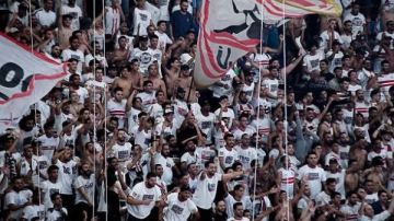 الزمالك يتحرك لطلب السعة الكاملة في مباريات دور المجموعات بدوري أبطال إفريقيا الزمالك يتحرك لطلب السعة الكاملة في مباريات دور المجموعات بدوري أبطال إفريقيا