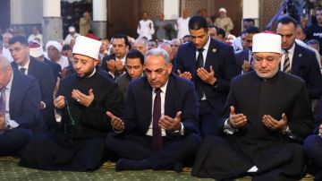 مفتي الجمهورية: المساجد منارات للعلم والوعي وليست لإقامة الشعائر فقط.. صور