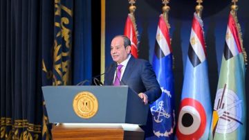 الرئيس السيسي: التحدي في مصر أكبر من أي حد.. لكنه مش أكبر من الشعب الرئيس السيسي: التحدي في مصر أكبر من أي حد.. لكنه مش أكبر من الشعب