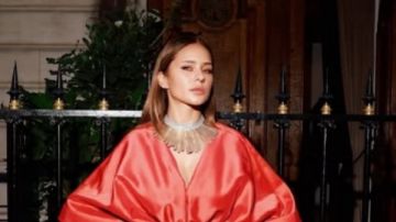 ما حبيته.. ناقد موضة يعلق على فستان نيللي كريم في باريس ما حبيته.. ناقد موضة يعلق على فستان نيللي كريم في باريس