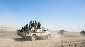 القوات اليمنية: تصدينا لهجمات عنيفة شنها الحوثيون في تعز القوات اليمنية: تصدينا لهجمات عنيفة شنها الحوثيون في تعز