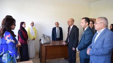 رئيس جامعة بني سويف يتفقد سير العملية التعليمية بكلية السياحة والفنادق رئيس جامعة بني سويف يتفقد سير العملية التعليمية بكلية السياحة والفنادق