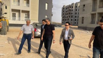 نقيب الإعلاميين يتفقد مشروع ديارنا بالعبور الجديدة تمهيدا لتسليم الوحدات للأعضاء
