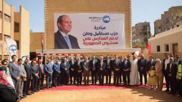 تطوير مدرسة التربية الفكرية في رابع محطات جولة مستقبل وطن بسوهاج تطوير مدرسة التربية الفكرية في رابع محطات جولة مستقبل وطن بسوهاج