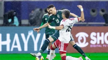 نهائي خليجي 27 مباراة السعودية والإمارات.. القنوات الناقلة بث مباشر نهائي خليجي 27 مباراة السعودية والإمارات.. القنوات الناقلة بث مباشر