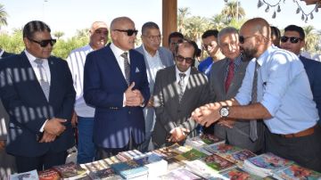 هيئة الكتاب تفتتح الدورة الـ 5 لمعرض الأقصر في مكتبة مصر العامة هيئة الكتاب تفتتح الدورة الـ 5 لمعرض الأقصر في مكتبة مصر العامة